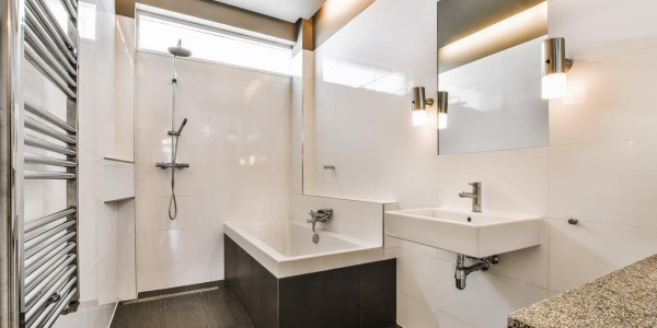 Ergonomia w łazience – jak prawidłowo rozmieścić akcesoria?